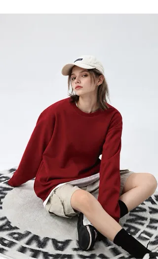 500gsm Heavyweight Crewneck Sweatshirt — Seated fit