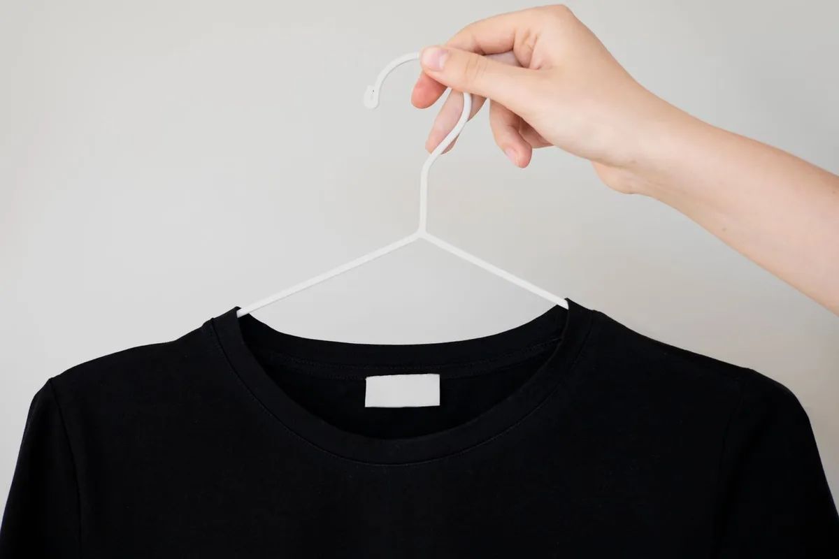Representative detail image — Blank neck label — relabel ready